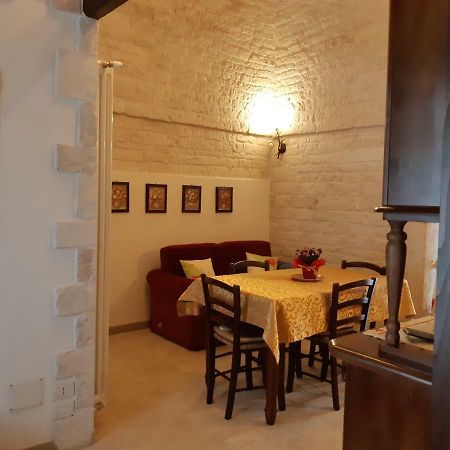 Alberobello Casa Vacanze - Pathos Tra I Trulli Villa Bagian luar foto