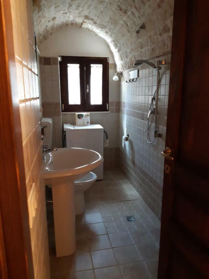 Alberobello Casa Vacanze - Pathos Tra I Trulli Villa Bagian luar foto